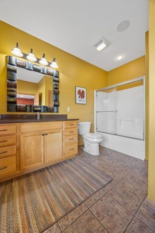 5067 Sutliff Road NE, Solon, IA 52333