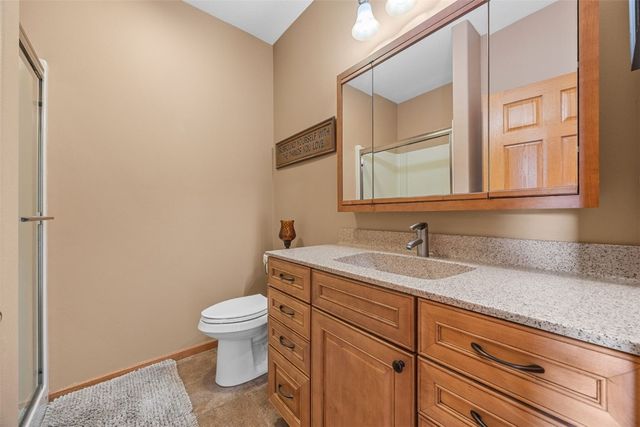 5067 Sutliff Road NE, Solon, IA 52333