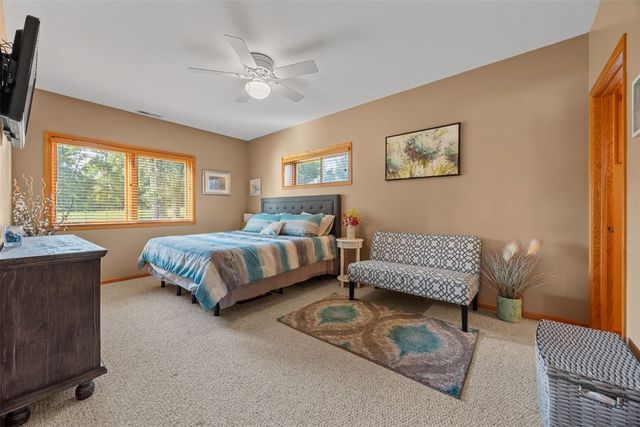 5067 Sutliff Road NE, Solon, IA 52333