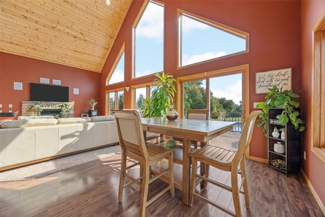 5067 Sutliff Road NE, Solon, IA 52333