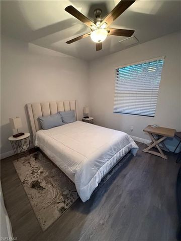 1021 10th AVE NE, Naples, FL 34120