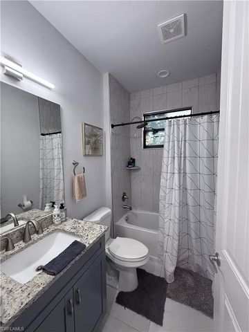 1021 10th AVE NE, Naples, FL 34120