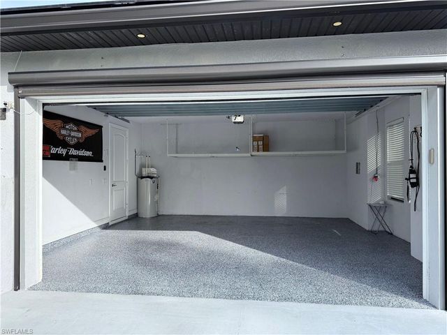 1021 10th AVE NE, Naples, FL 34120