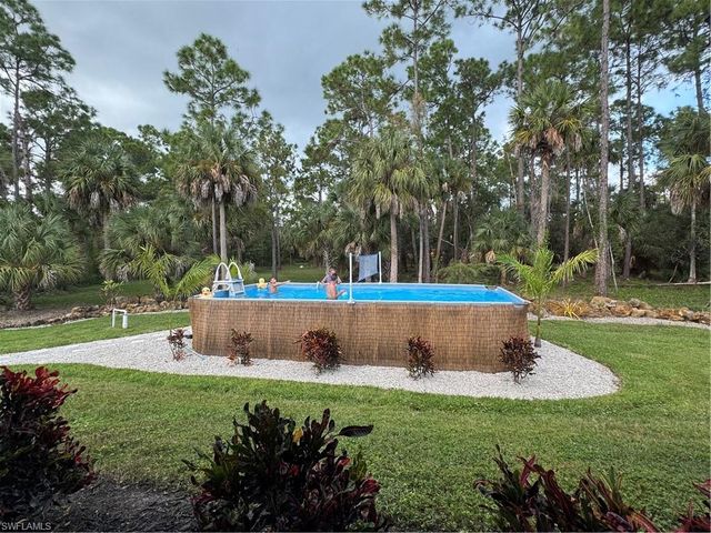 1021 10th AVE NE, Naples, FL 34120