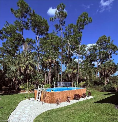 1021 10th AVE NE, Naples, FL 34120