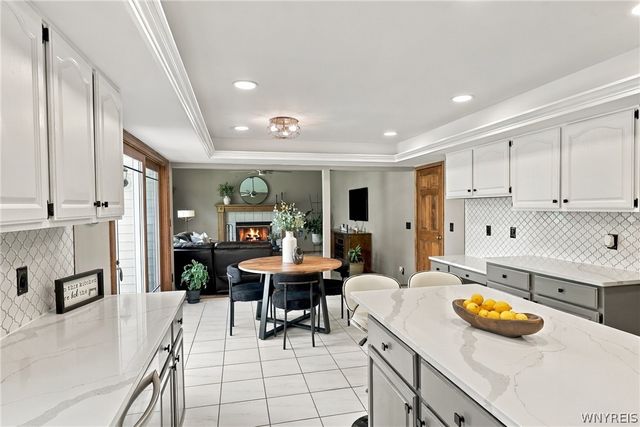 5559 Via Marina, Clarence, NY 14221