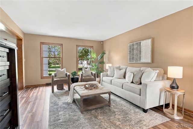 5559 Via Marina, Clarence, NY 14221