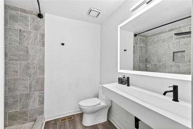 2226 Spring Walk Court, Atlanta, GA 30341