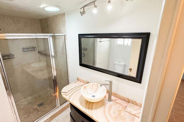 10 Box C Drive, Palm Desert, CA 92260