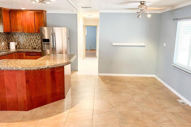 10 Box C Drive, Palm Desert, CA 92260