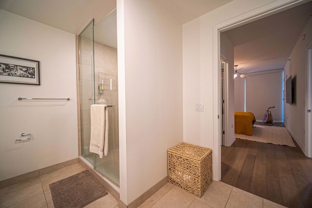 211 N Harbor Drive 603, Chicago, IL 60601