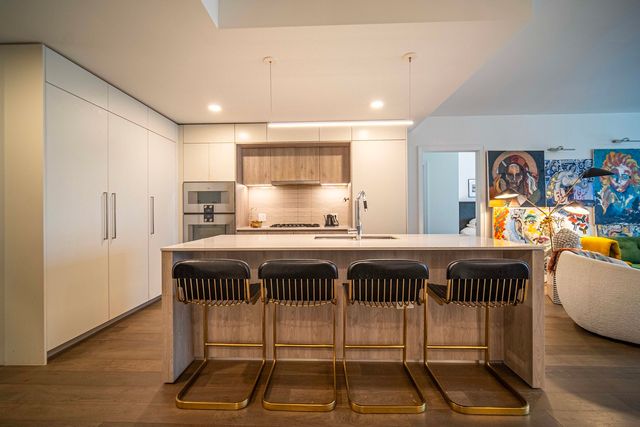 211 N Harbor Drive 603, Chicago, IL 60601