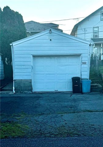 932 Fernwood Street, Bethlehem City, PA 18018