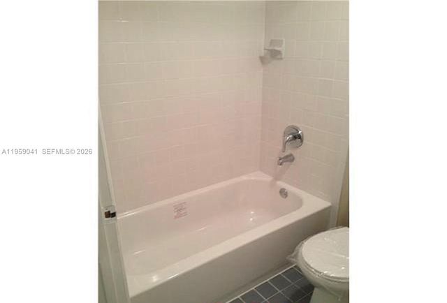 9688 Fontainebleau Blvd 102, Miami, FL 33172