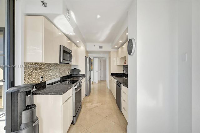 1000 E Island Boulevard 1403, Aventura, FL 33160