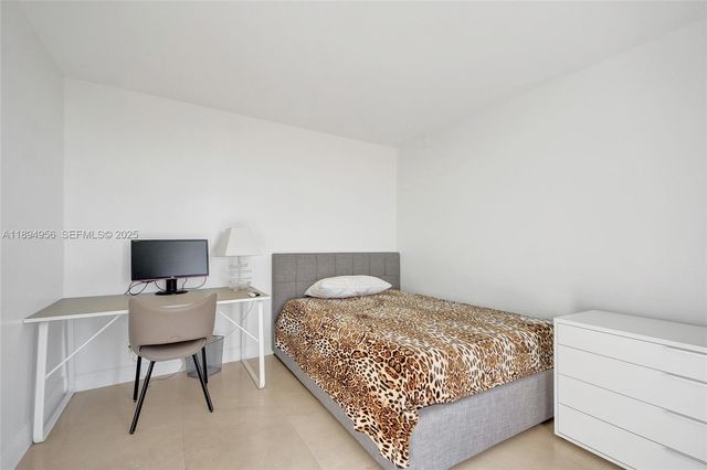 1000 E Island Boulevard 1403, Aventura, FL 33160
