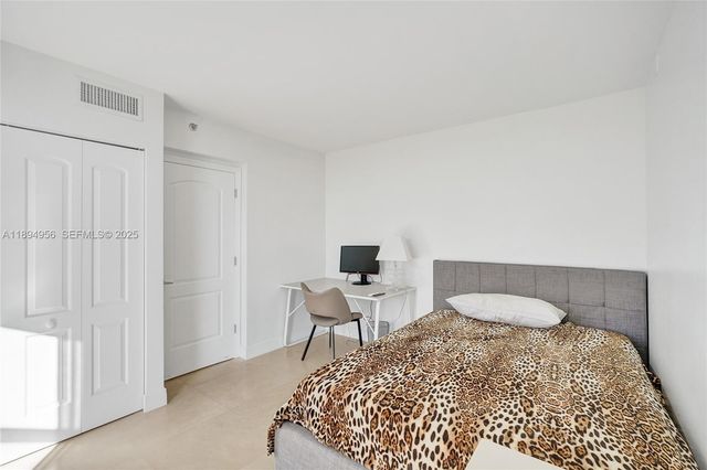 1000 E Island Boulevard 1403, Aventura, FL 33160