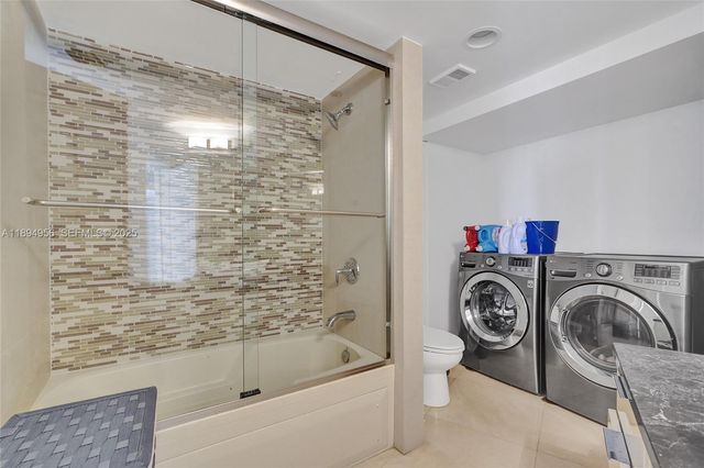 1000 E Island Boulevard 1403, Aventura, FL 33160