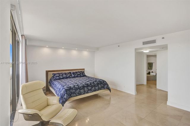 1000 E Island Boulevard 1403, Aventura, FL 33160