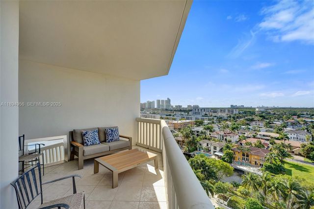1000 E Island Boulevard 1403, Aventura, FL 33160