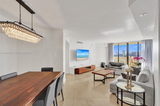 1000 E Island Boulevard 1403, Aventura, FL 33160