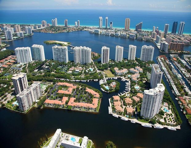 1000 E Island Boulevard 1403, Aventura, FL 33160