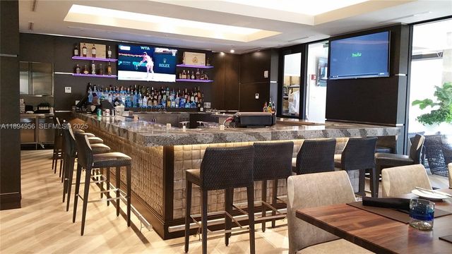 1000 E Island Boulevard 1403, Aventura, FL 33160