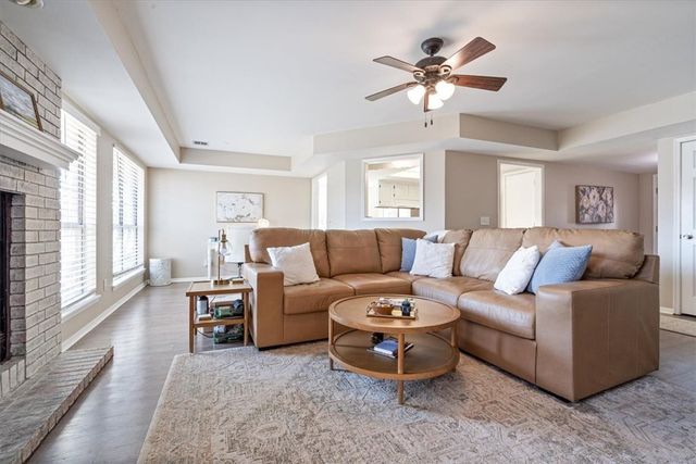 1303 N Flamingo Road, Rogers, AR 72756