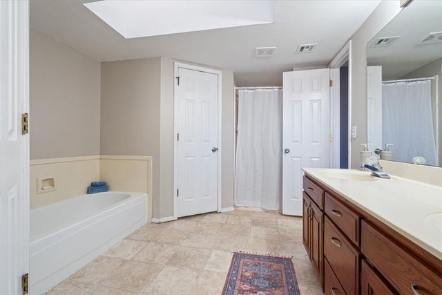 1303 N Flamingo Road, Rogers, AR 72756