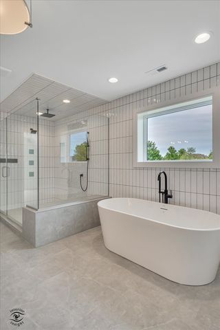 9011 Port Washington Drive, Frankfort, IL 60423