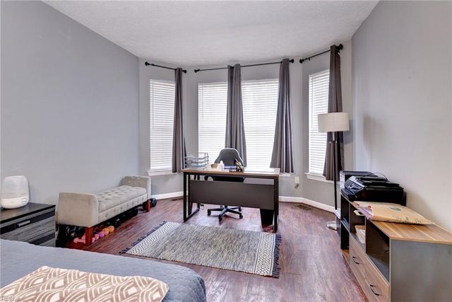 702 Mary Bierbauer WAY, Yorktown, VA 23693