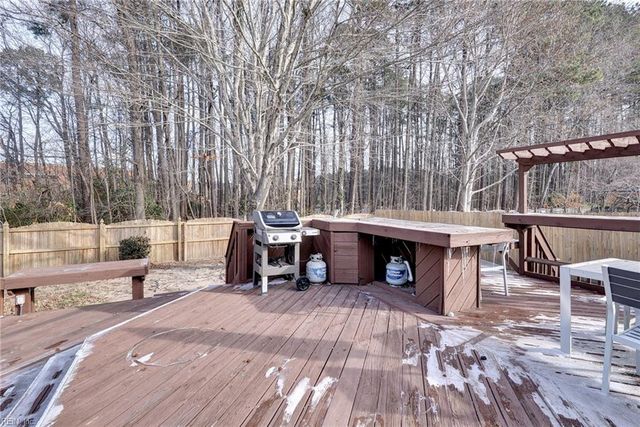 702 Mary Bierbauer WAY, Yorktown, VA 23693