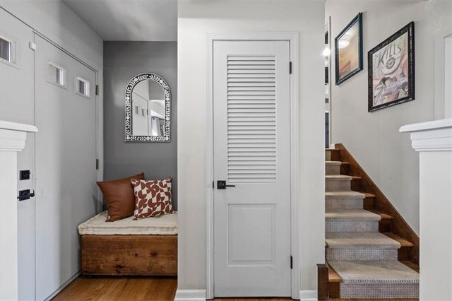 6724 Mackey Street, Overland Park, KS 66204