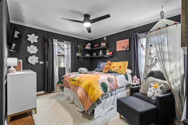 6724 Mackey Street, Overland Park, KS 66204