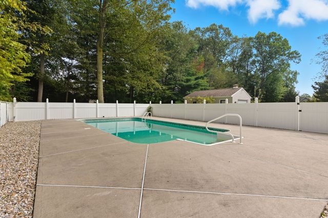 268 Goff Road, Wethersfield, CT 06109