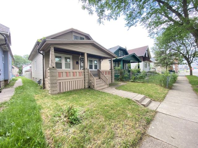 3132 N 42nd STREET, Milwaukee, WI 53216
