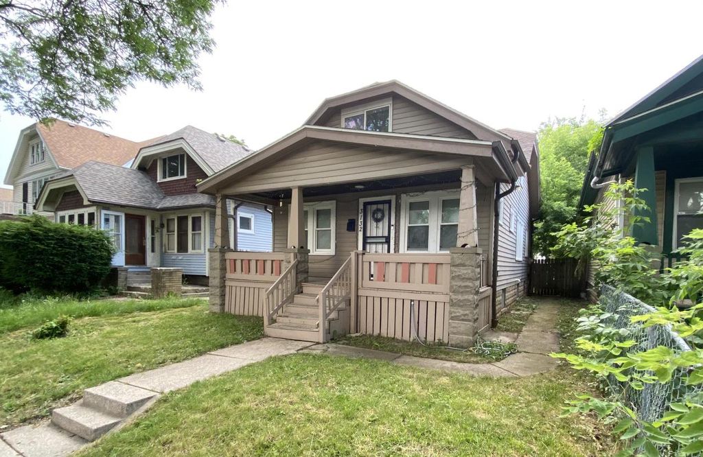 3132 N 42nd STREET, Milwaukee, WI 53216