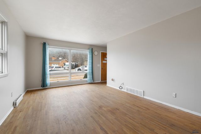 1713 LODGE, Rapid City, SD 57702