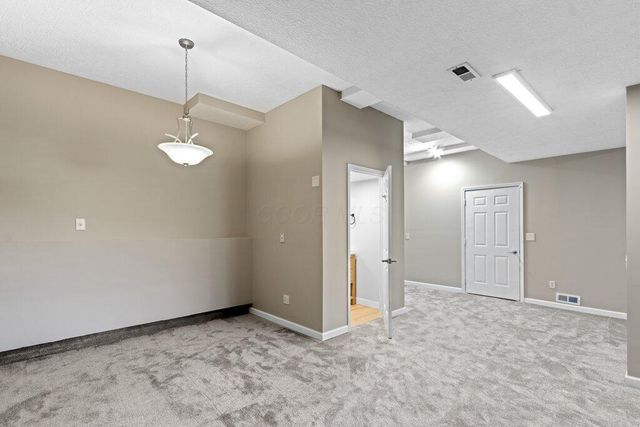 10382 Wright Road NW, Canal Winchester, OH 43110