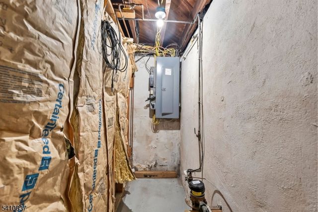 951 Darien Ter, Teaneck Twp., NJ 07666