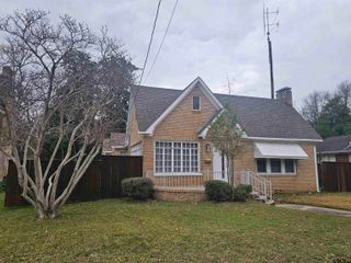 959 N Marshall St, Henderson, TX 75652