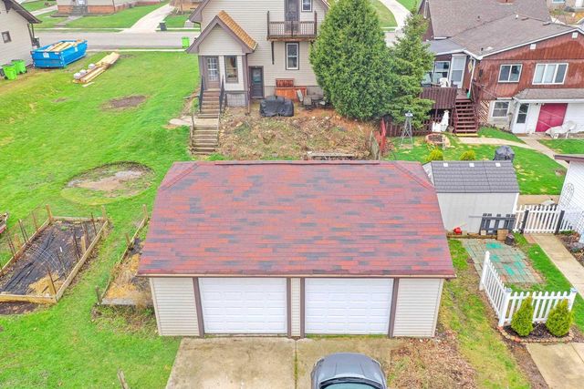 2216 Monroe Street, New Holstein, WI 53061