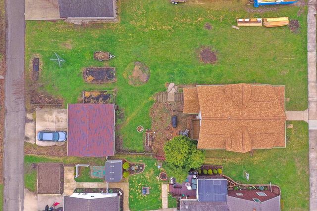 2216 Monroe Street, New Holstein, WI 53061