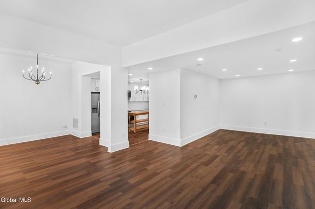 137 Front Street Apt 311, Schenectady, NY 12305