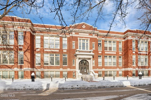 137 Front Street Apt 311, Schenectady, NY 12305