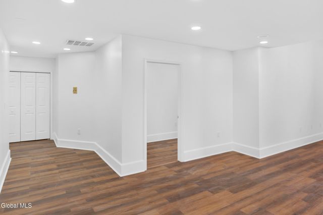 137 Front Street Apt 311, Schenectady, NY 12305