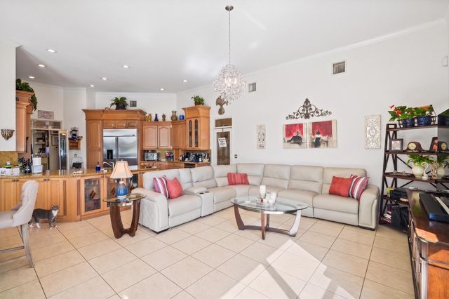 6691 Segovia Way, Pembroke Pines, FL 33331
