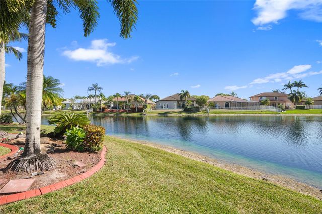6691 Segovia Way, Pembroke Pines, FL 33331