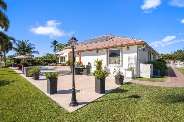 6691 Segovia Way, Pembroke Pines, FL 33331