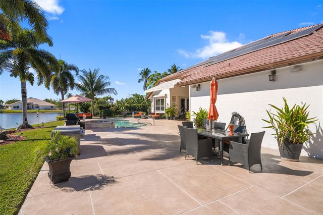 6691 Segovia Way, Pembroke Pines, FL 33331